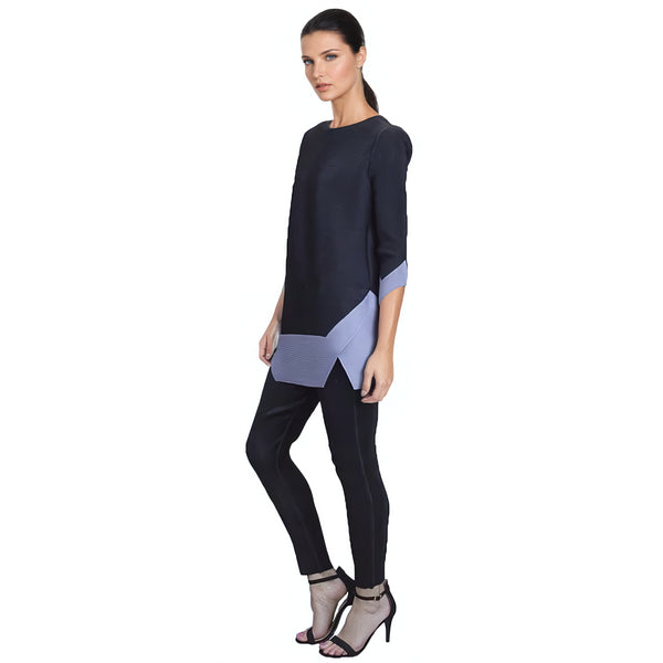 3/4 Sleeve Two Tone Crinkle Top - T885 Black and Gray